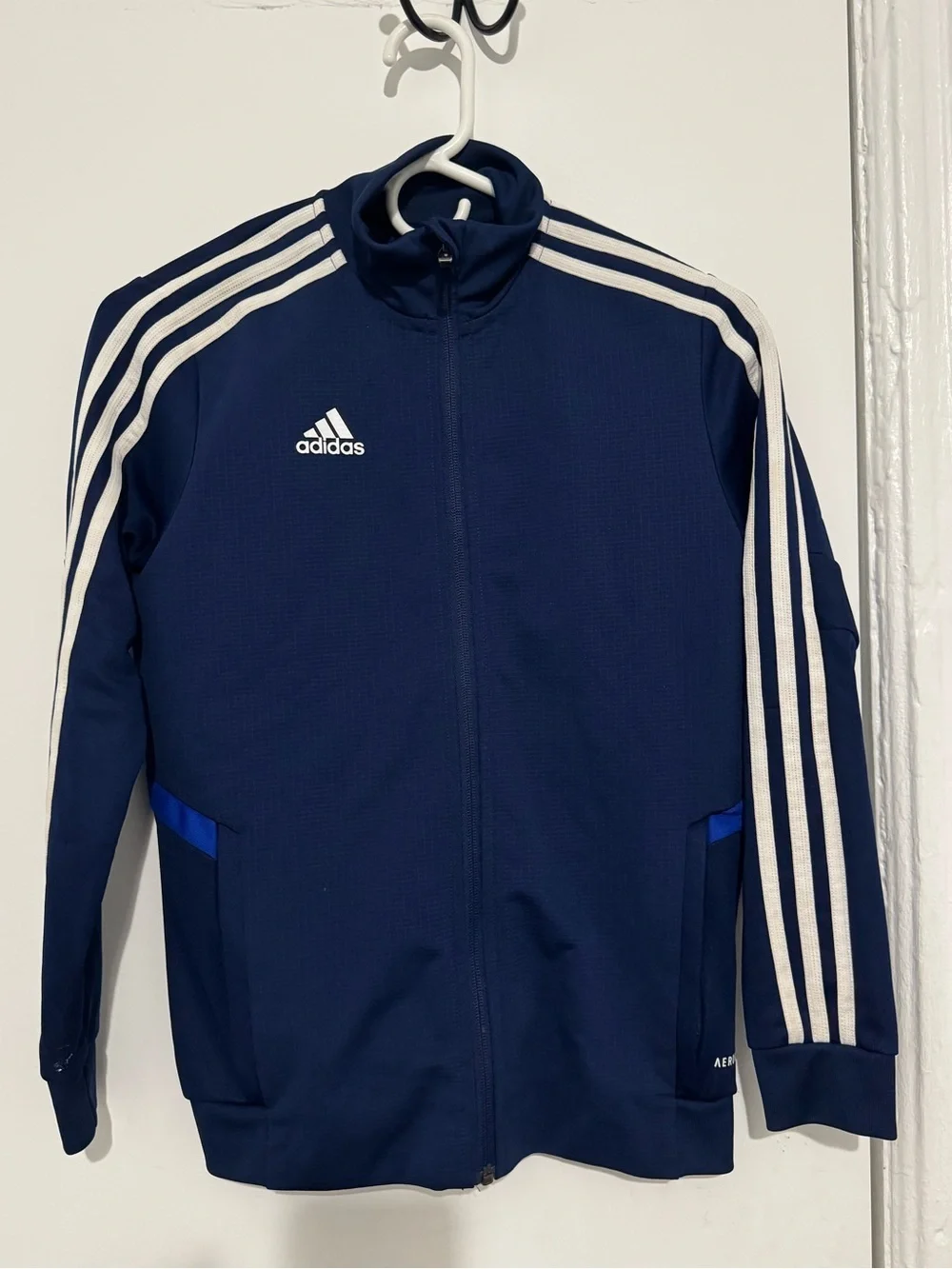 adidas AEROREADY Unisex Kids Track Jacket Navy/White Size M Full Zip